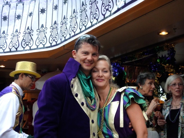 10 Mardi Gras Party -The dancers
