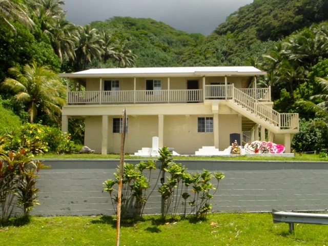 American Samoa - grave sites at family home